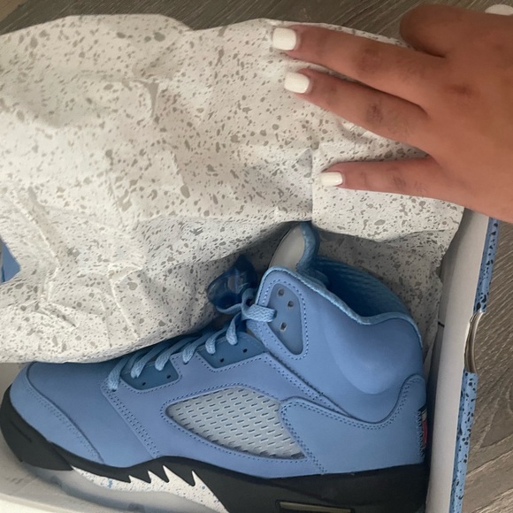 Jordan 5s - Picture 5 of 5